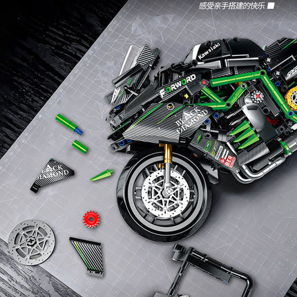 1:8 Kawasaki Motorcycle Building Block Model